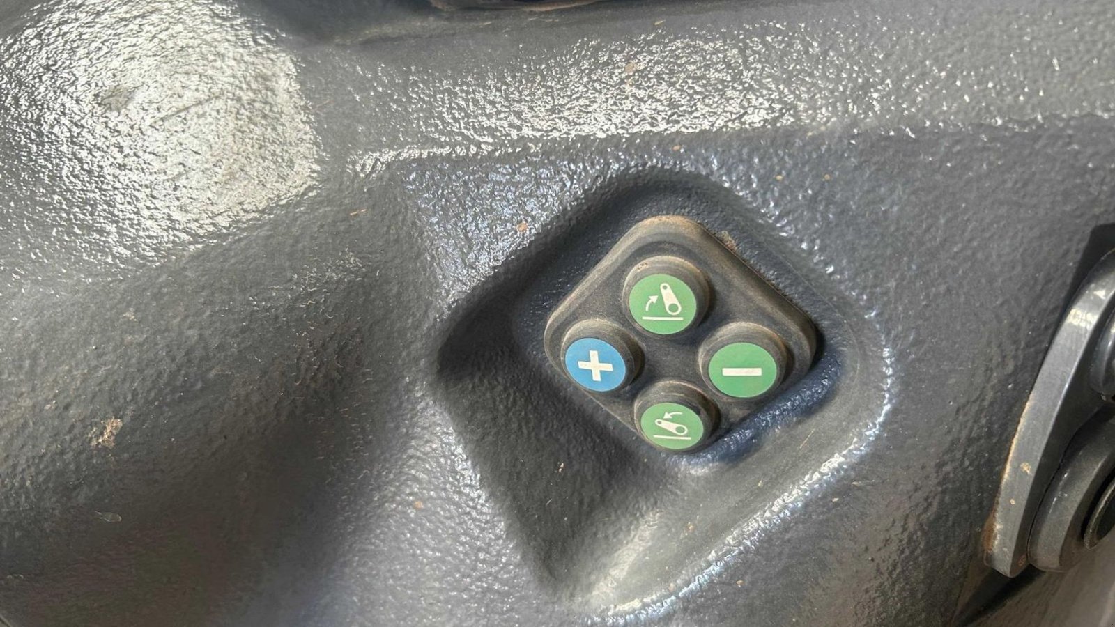 Traktor Türe ait Valtra T175  SOLGT!!! Kun 1.650 timer. Front lift.  Luftbremser., Gebrauchtmaschine içinde Kolding (resim 15)