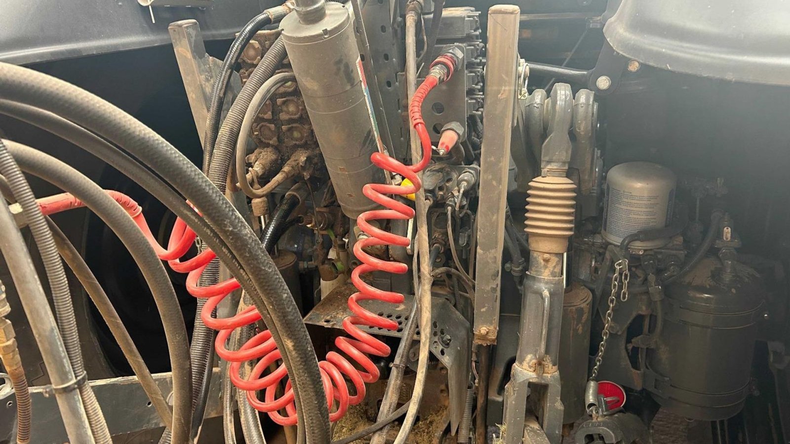 Traktor Türe ait Valtra T175  SOLGT!!! Kun 1.650 timer. Front lift.  Luftbremser., Gebrauchtmaschine içinde Kolding (resim 12)