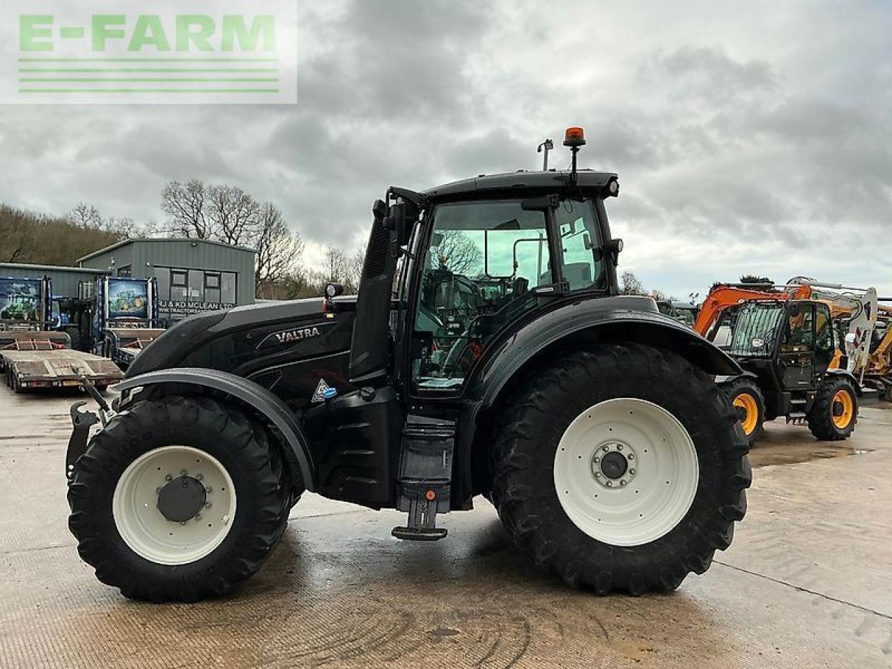 Traktor of the type Valtra t175 versu tractor (st25520) Versu, Gebrauchtmaschine in SHAFTESBURY (Picture 5)