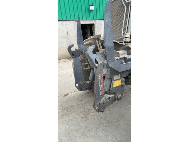 Traktor Türe ait Valtra T175, Gebrauchtmaschine içinde CHATEAUBRIANT CEDEX (resim 4)