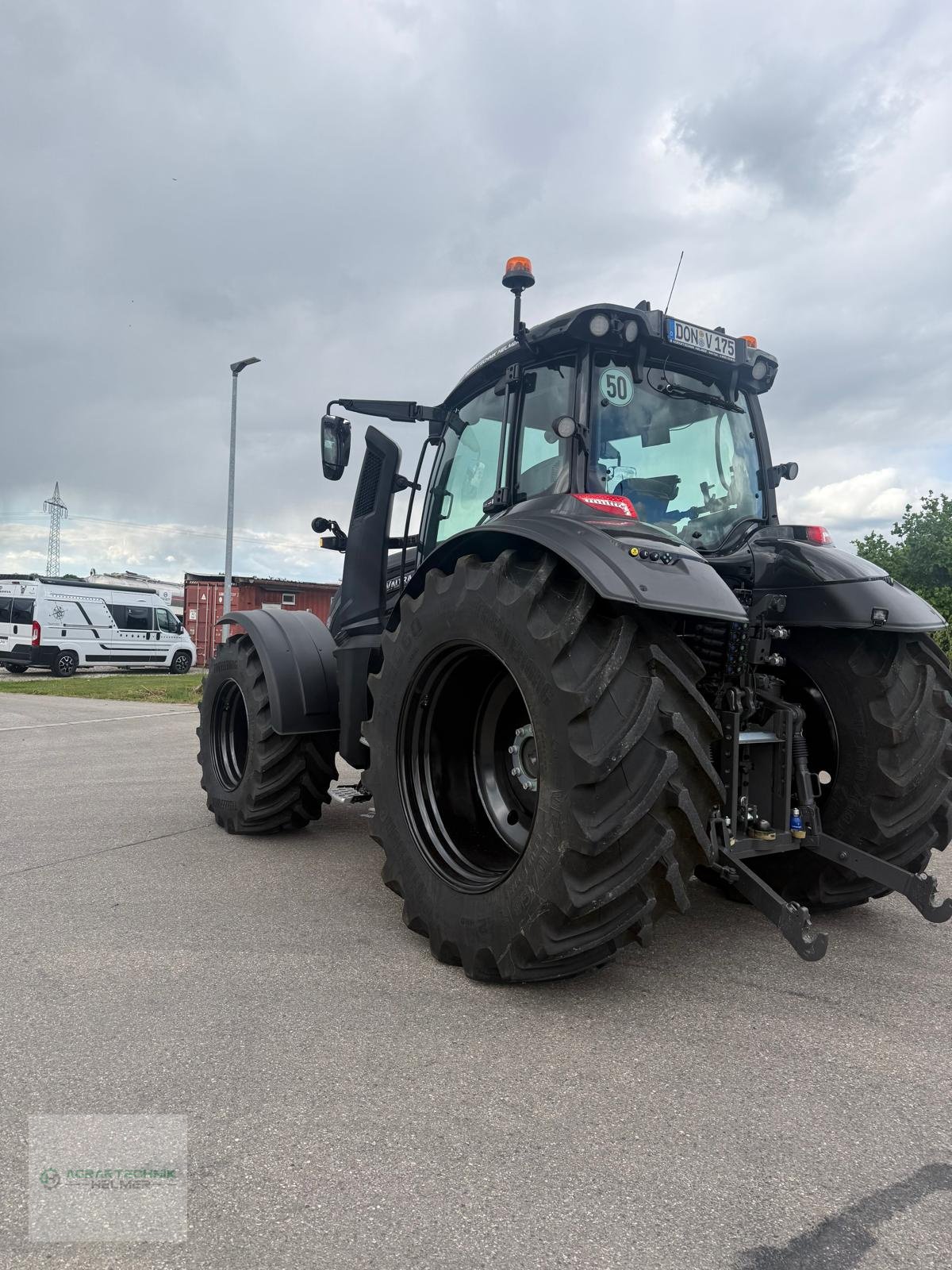 Traktor типа Valtra T175, Neumaschine в Rain (Фотография 7)