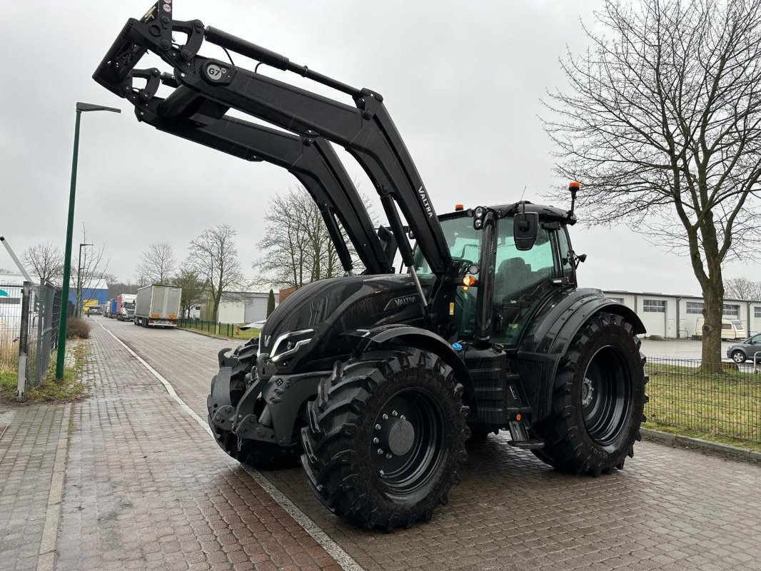 Traktor du type Valtra T175e Active, Gebrauchtmaschine en Elmenhorst-Lanken (Photo 1)