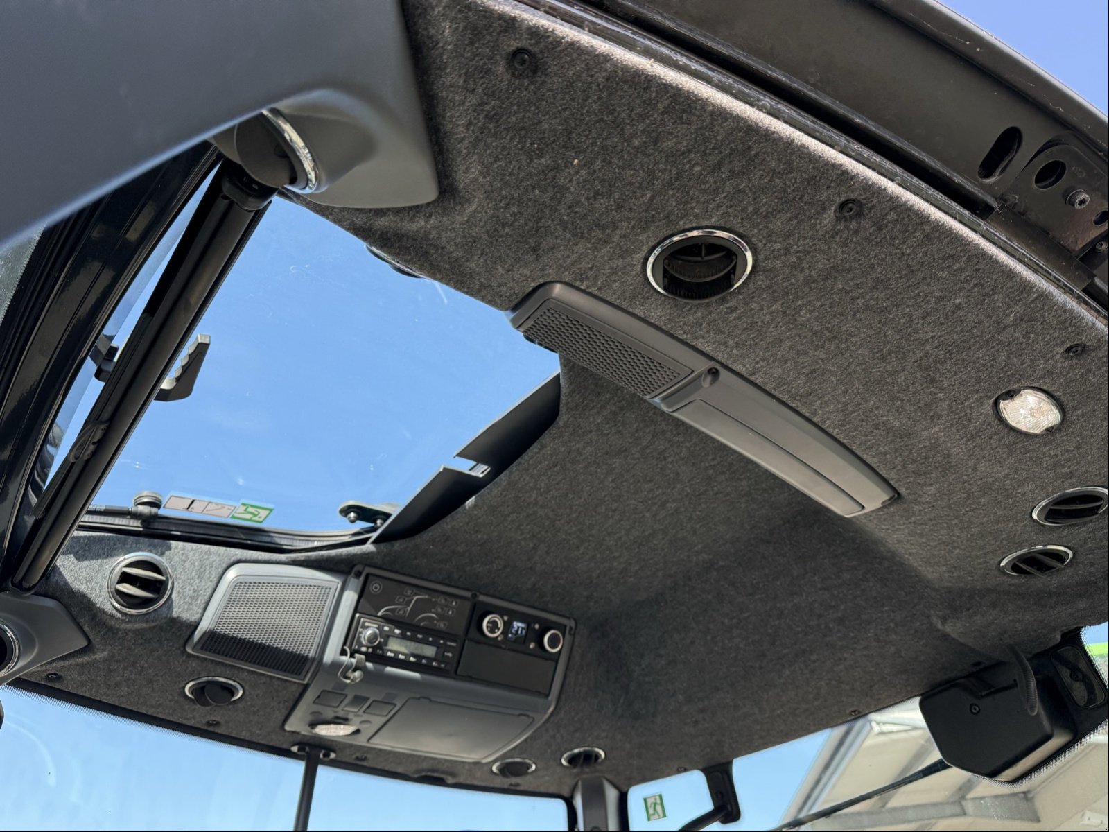 Traktor Türe ait Valtra T175e Active, Gebrauchtmaschine içinde Gadebusch (resim 10)