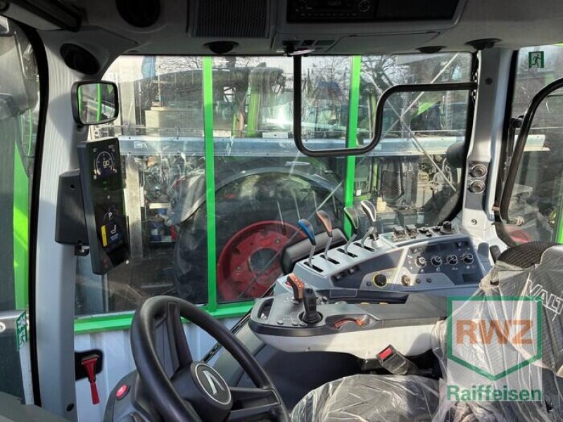 Traktor типа Valtra T175eA, Gebrauchtmaschine в Wittlich (Фотография 10)