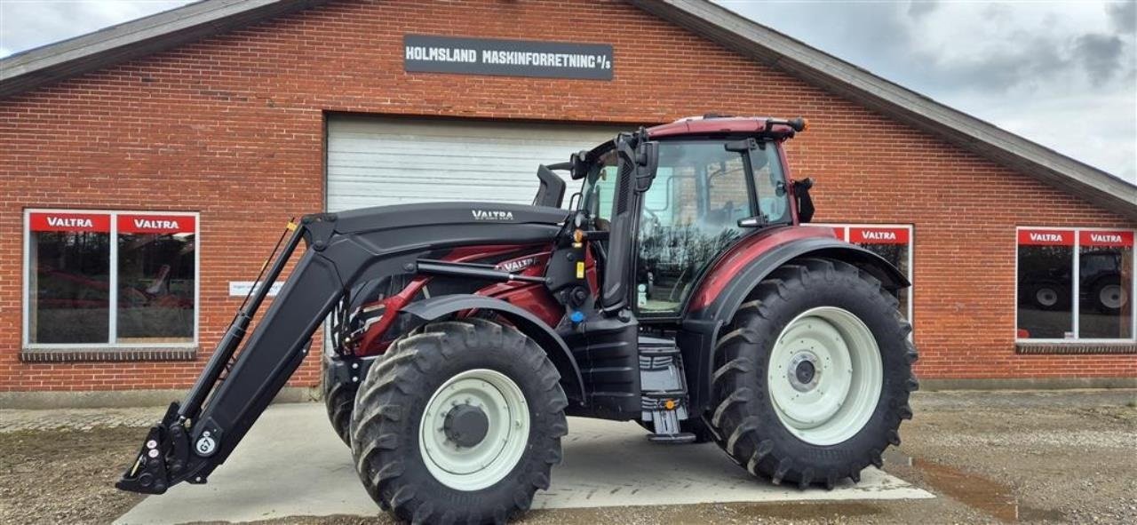 Traktor типа Valtra T175ED 2A1, Gebrauchtmaschine в Ringkøbing (Фотография 1)
