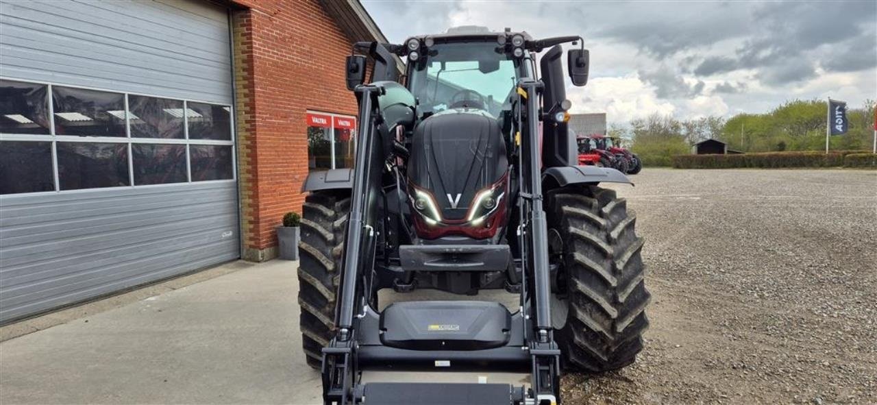 Traktor типа Valtra T175ED 2A1, Gebrauchtmaschine в Ringkøbing (Фотография 3)