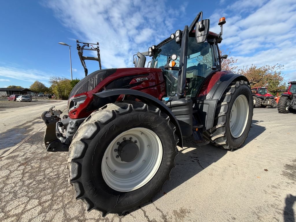 Traktor типа Valtra T175eD, Gebrauchtmaschine в PASSAIS LA CONCEPTION (Фотография 1)