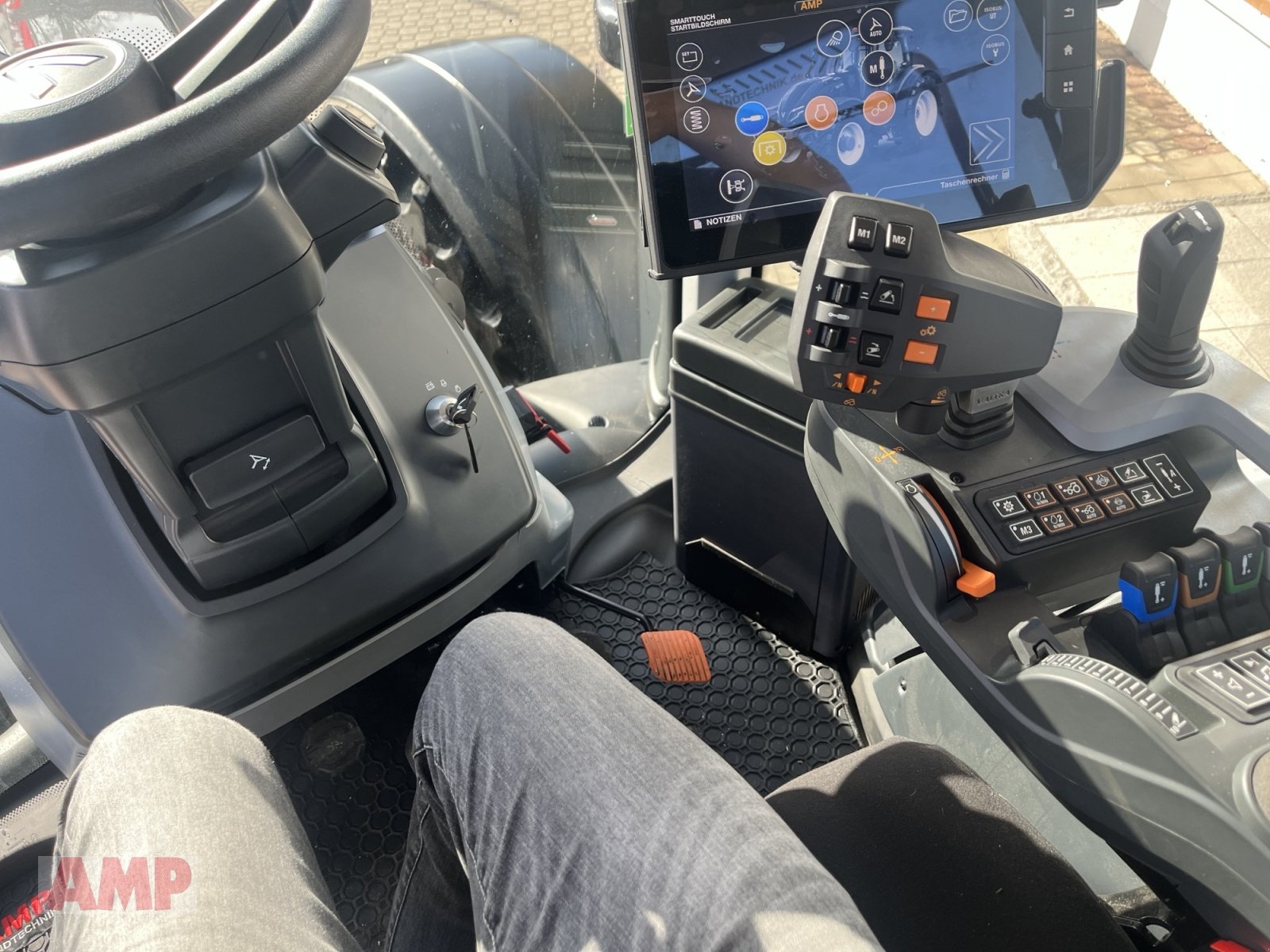 Traktor typu Valtra T175eD, Neumaschine v Teising (Obrázek 8)