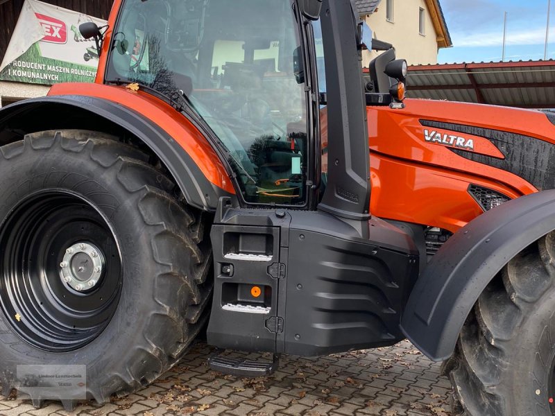 Traktor des Typs Valtra T175eD, Gebrauchtmaschine in Weiden/Theisseil (Bild 1)