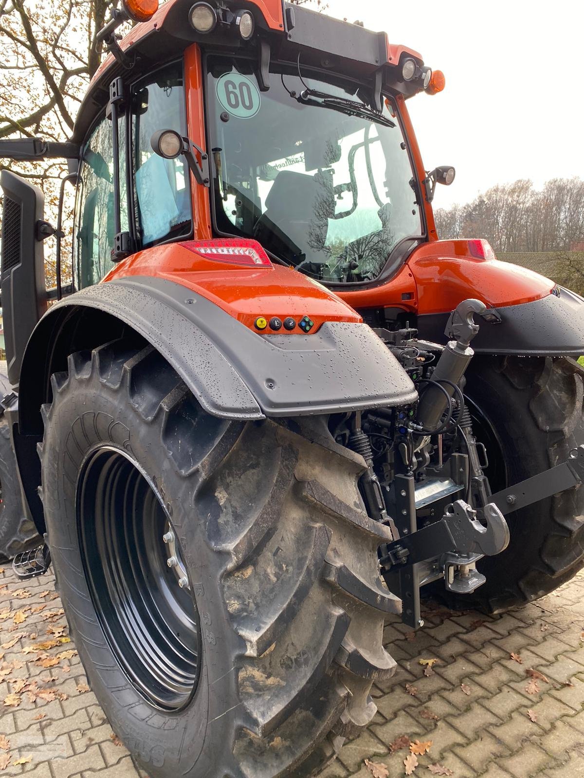 Traktor типа Valtra T175eD, Gebrauchtmaschine в Weiden/Theisseil (Фотография 11)