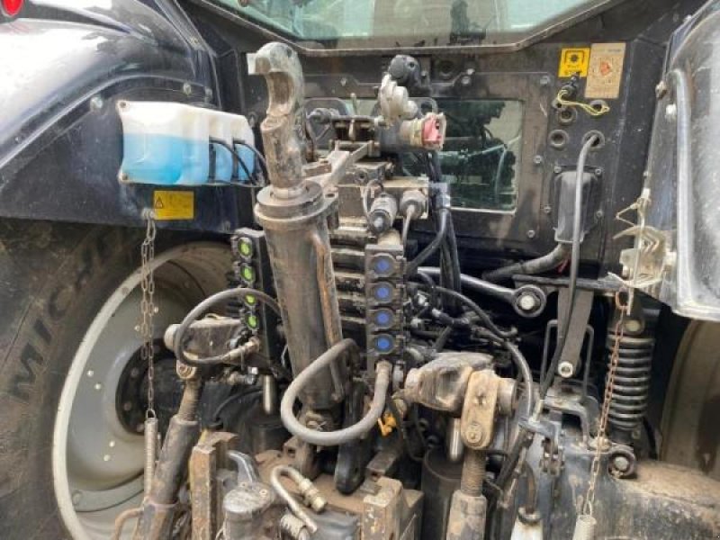 Traktor del tipo Valtra T182 Direct Poste inversé, Gebrauchtmaschine In Sorée (Immagine 8)
