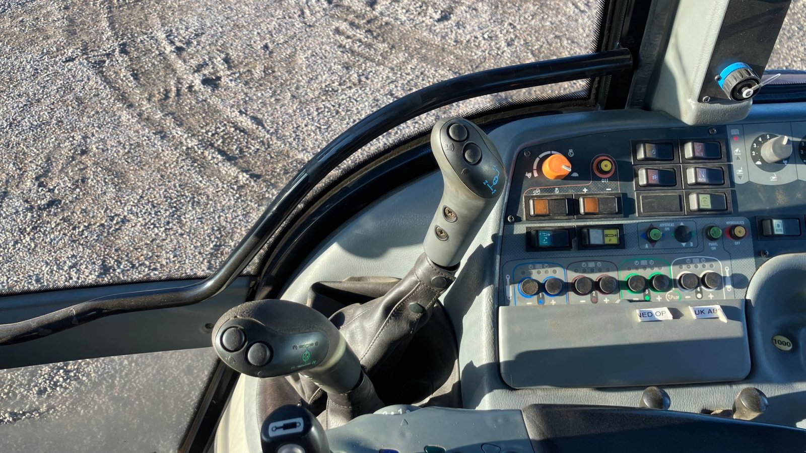 Traktor des Typs Valtra T190 CR --- Common Rail motor ---, Gebrauchtmaschine in Høng (Bild 13)