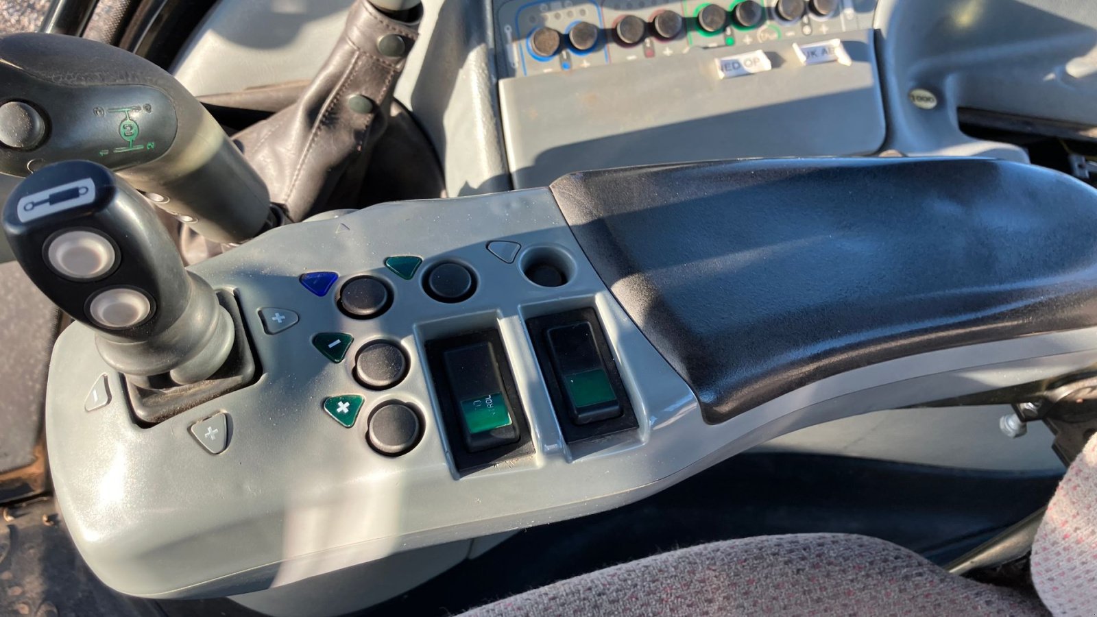 Traktor typu Valtra T190 CR      ---      RESEVERET ---, Gebrauchtmaschine v Høng (Obrázek 12)