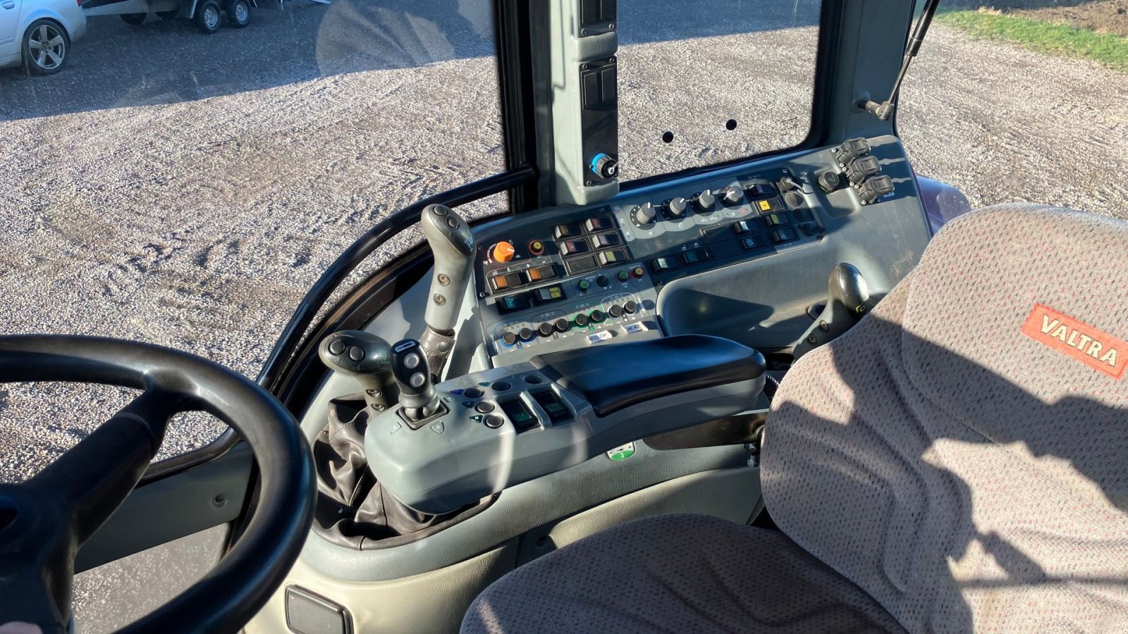 Traktor typu Valtra T190 CR      ---      RESEVERET ---, Gebrauchtmaschine v Høng (Obrázek 11)