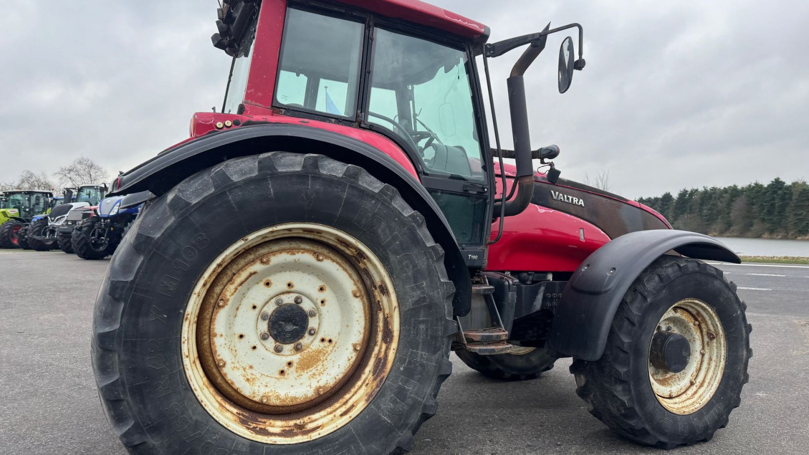 Traktor van het type Valtra T190 KUN 6100 TIMER!, Gebrauchtmaschine in Nørager (Foto 10)