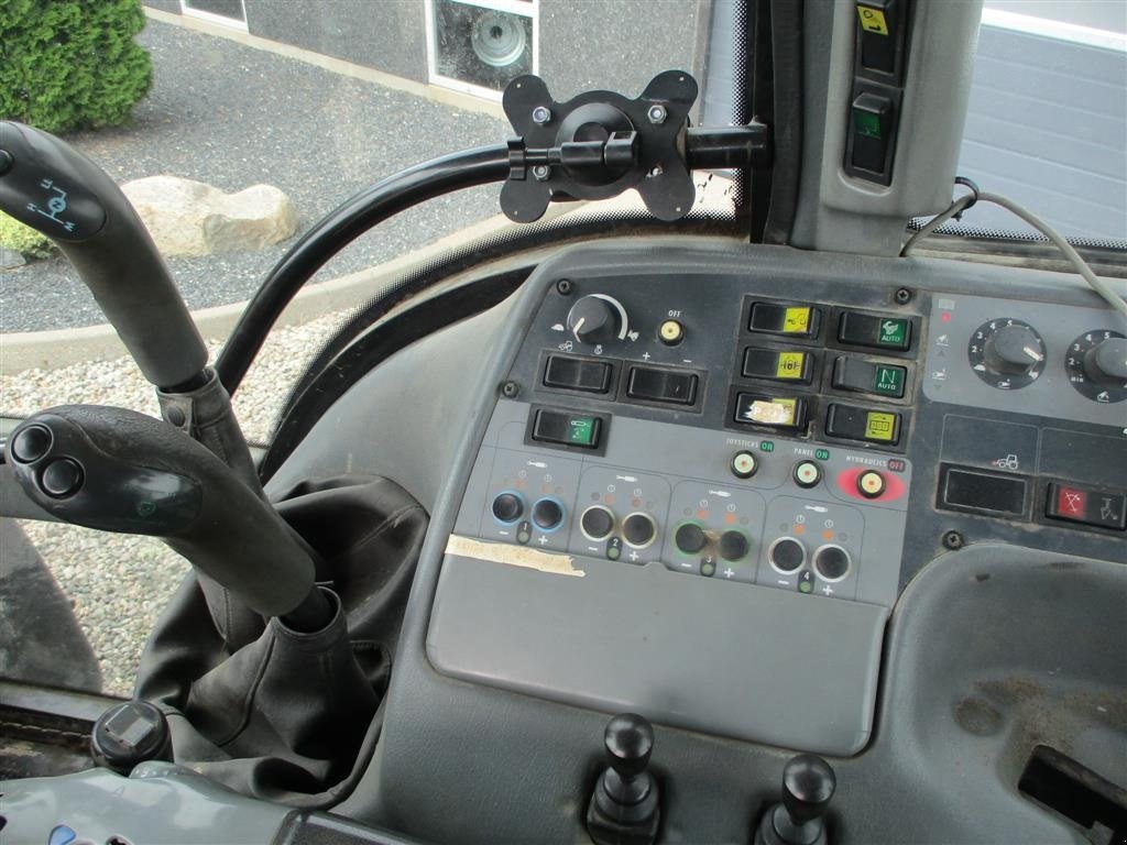 Traktor typu Valtra T190 Med frontlift og affjedret foraksel, Gebrauchtmaschine v Lintrup (Obrázek 12)