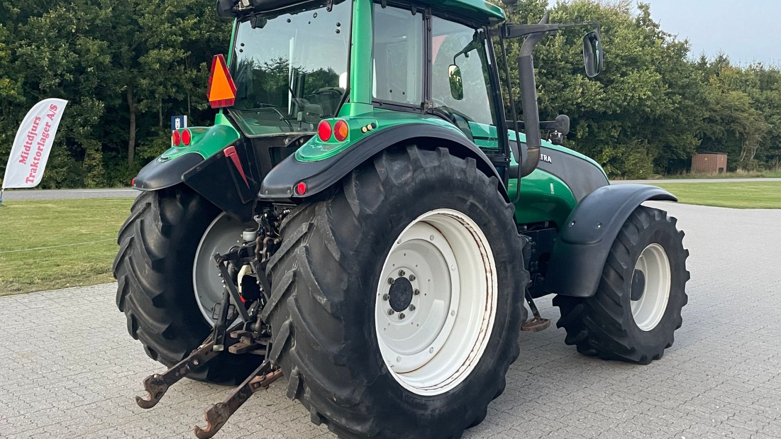 Traktor типа Valtra T190, Gebrauchtmaschine в Nimtofte (Фотография 7)