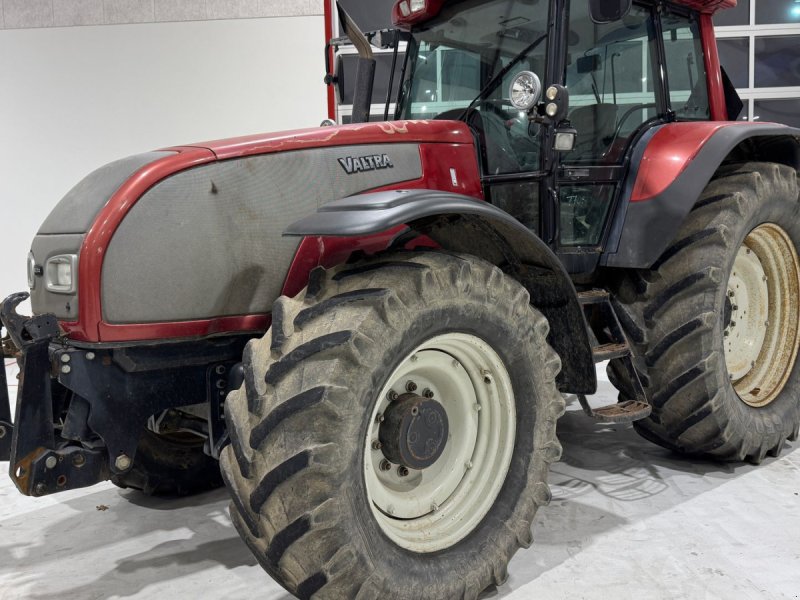 Traktor типа Valtra T190, Gebrauchtmaschine в Nørager (Фотография 1)