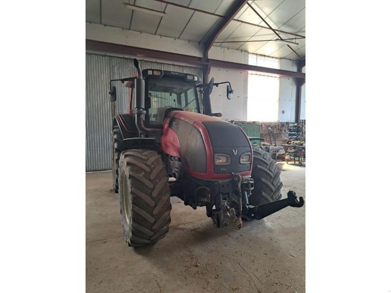 Traktor типа Valtra T191, Gebrauchtmaschine в CHAUMONT (Фотография 1)