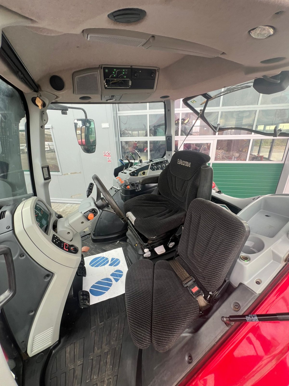 Traktor tip Valtra T194 HiTech, Gebrauchtmaschine in Orţişoara (Poză 8)