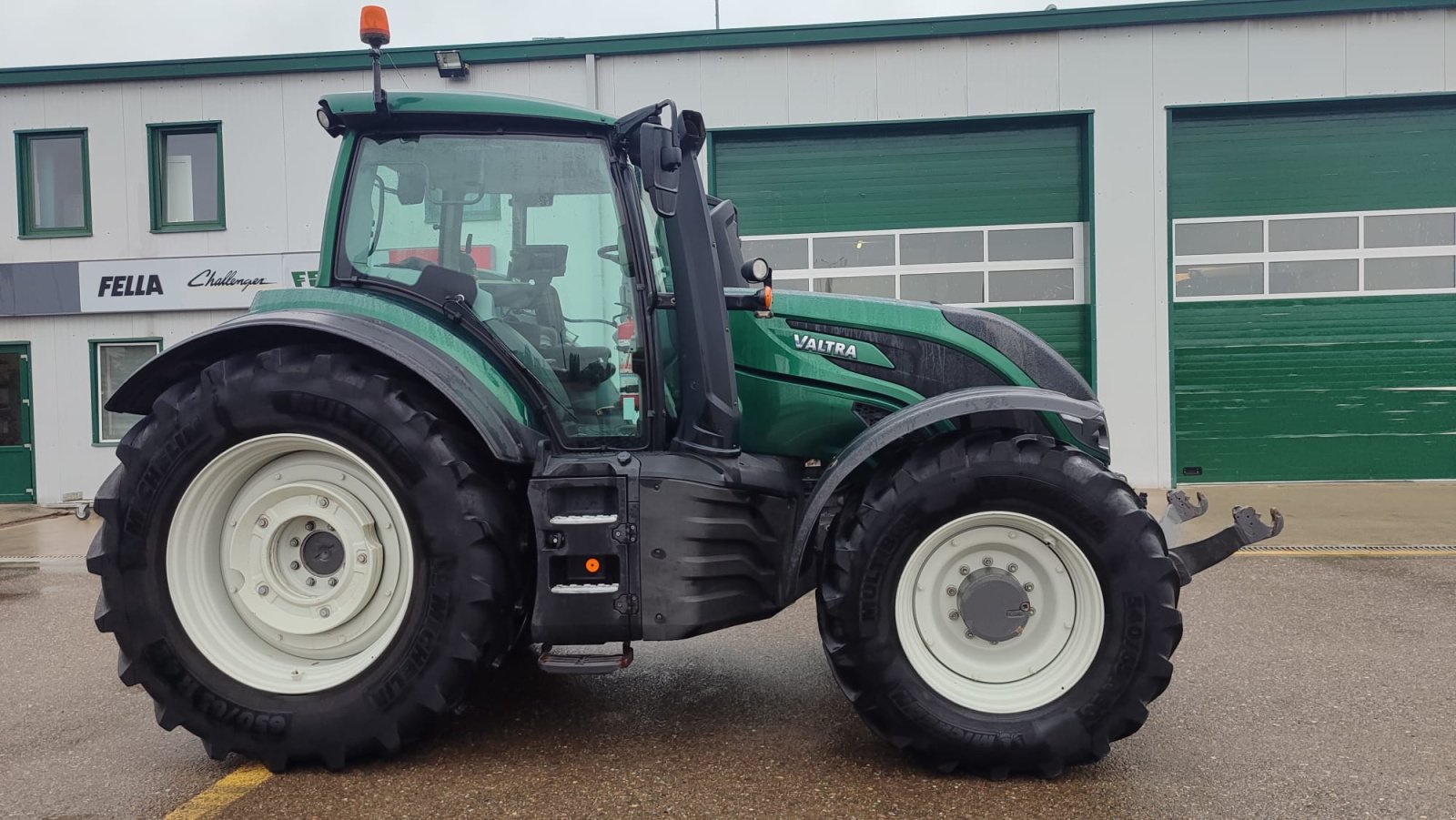 Traktor от тип Valtra T194 V, Gebrauchtmaschine в Orţişoara (Снимка 3)