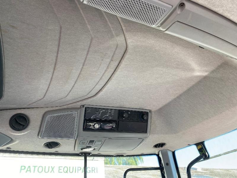 Traktor des Typs Valtra T194 VERSU, Gebrauchtmaschine in Wargnies Le Grand (Bild 8)