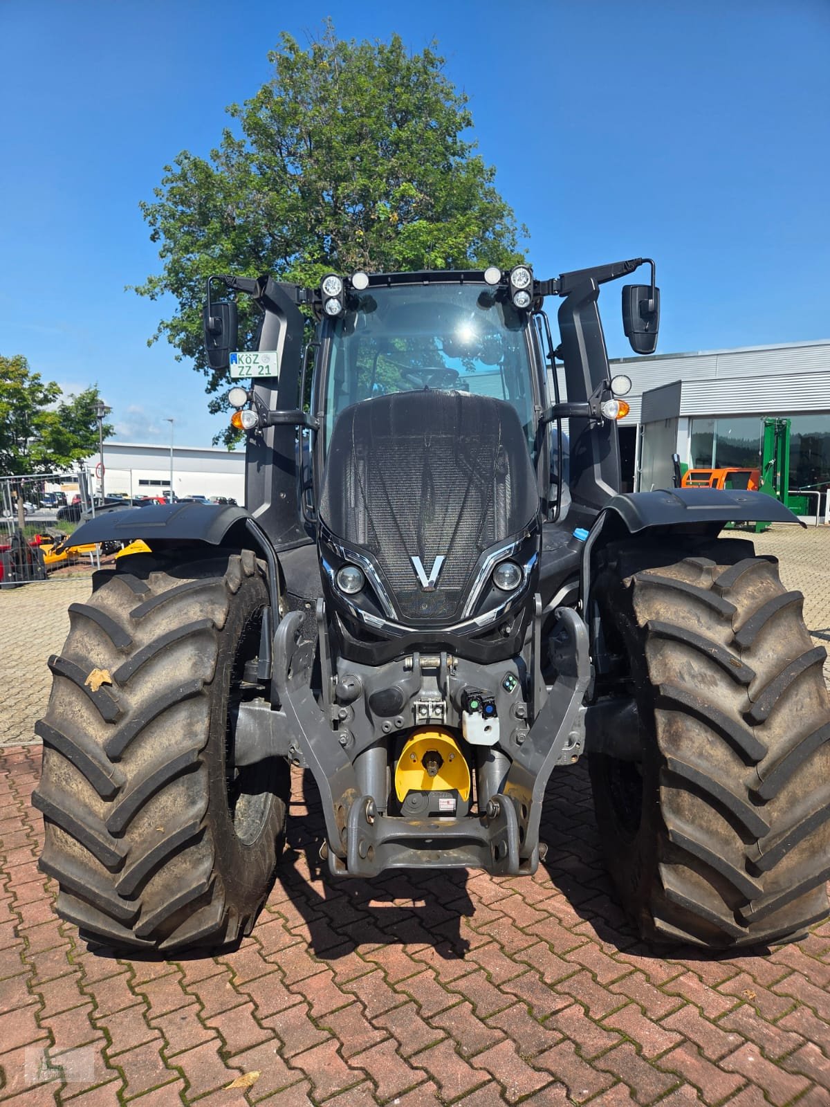 Traktor typu Valtra T195 D, Gebrauchtmaschine v Bad Kötzting (Obrázek 2)