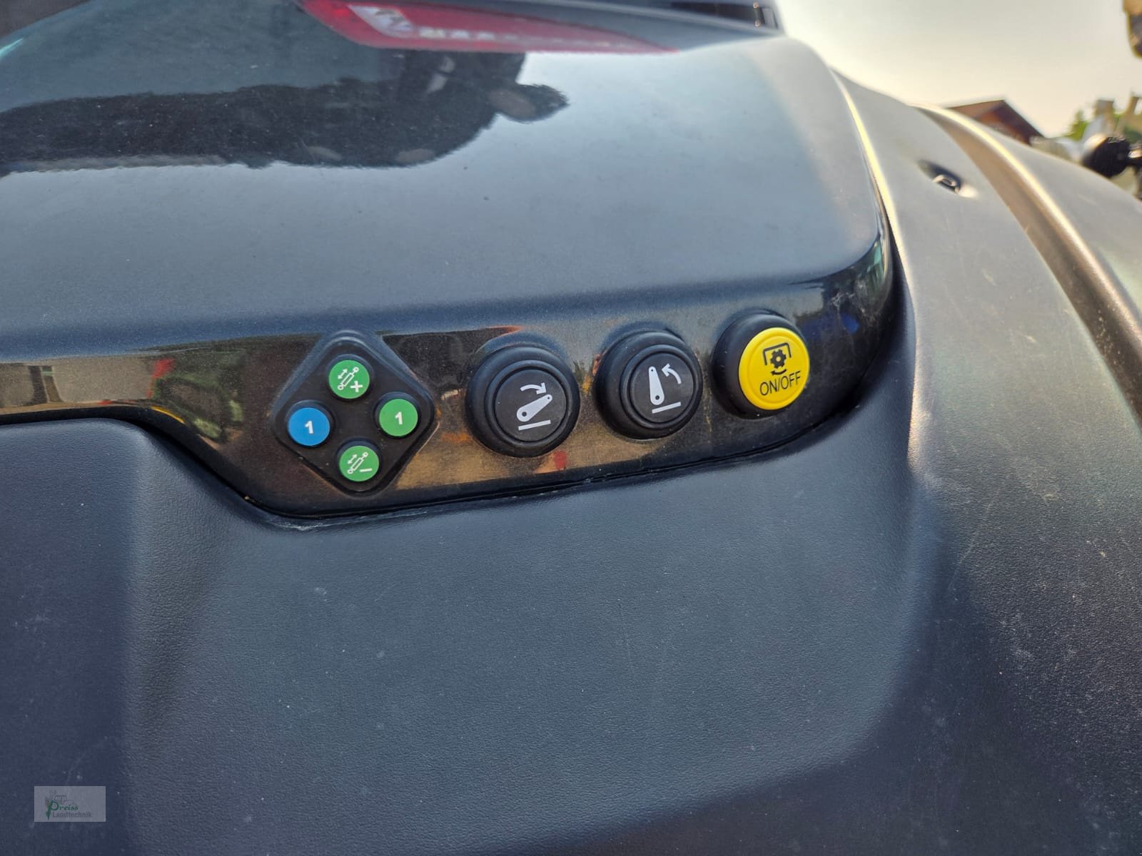 Traktor typu Valtra T195 D, Gebrauchtmaschine v Bad Kötzting (Obrázek 4)