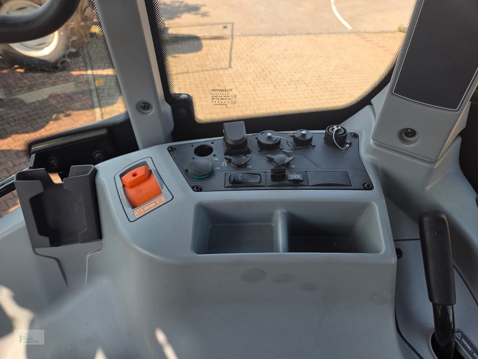 Traktor typu Valtra T195 D, Gebrauchtmaschine v Bad Kötzting (Obrázek 11)