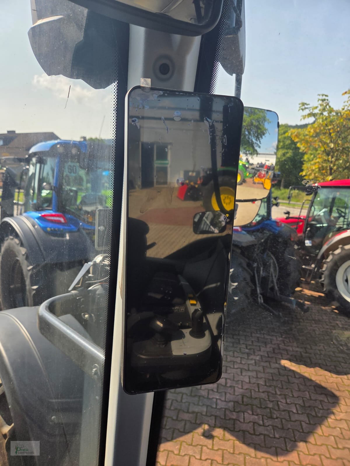 Traktor typu Valtra T195 D, Gebrauchtmaschine v Bad Kötzting (Obrázek 12)