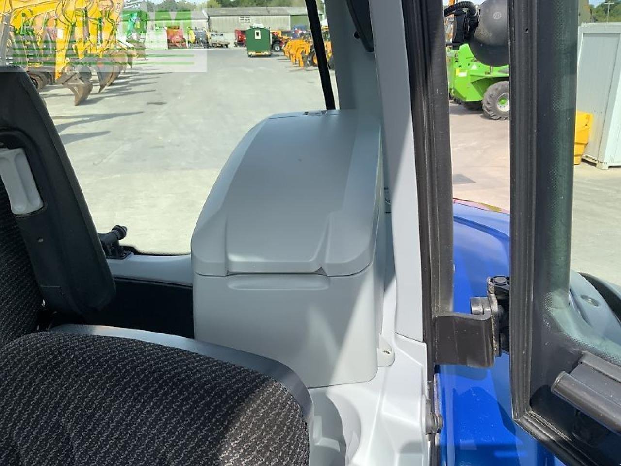 Traktor του τύπου Valtra t195 versu tractor (st23736) Versu, Gebrauchtmaschine σε SHAFTESBURY (Φωτογραφία 21)