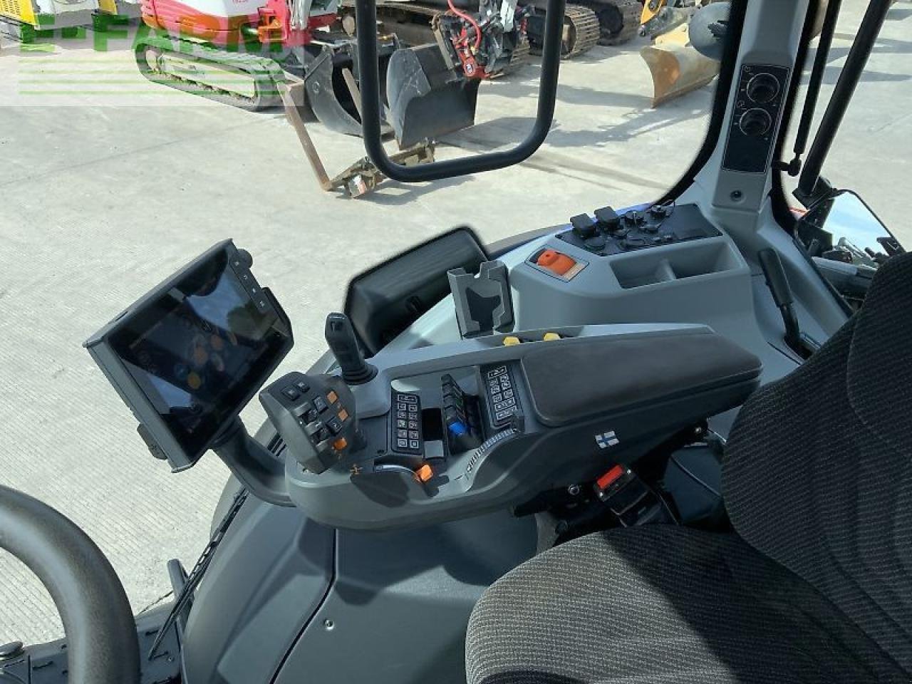 Traktor του τύπου Valtra t195 versu tractor (st23736) Versu, Gebrauchtmaschine σε SHAFTESBURY (Φωτογραφία 22)