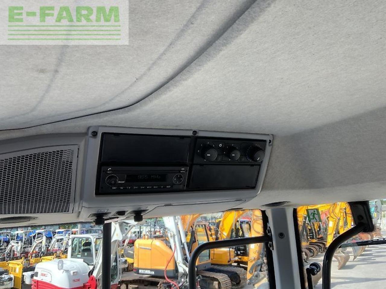 Traktor του τύπου Valtra t195 versu tractor (st23736) Versu, Gebrauchtmaschine σε SHAFTESBURY (Φωτογραφία 23)