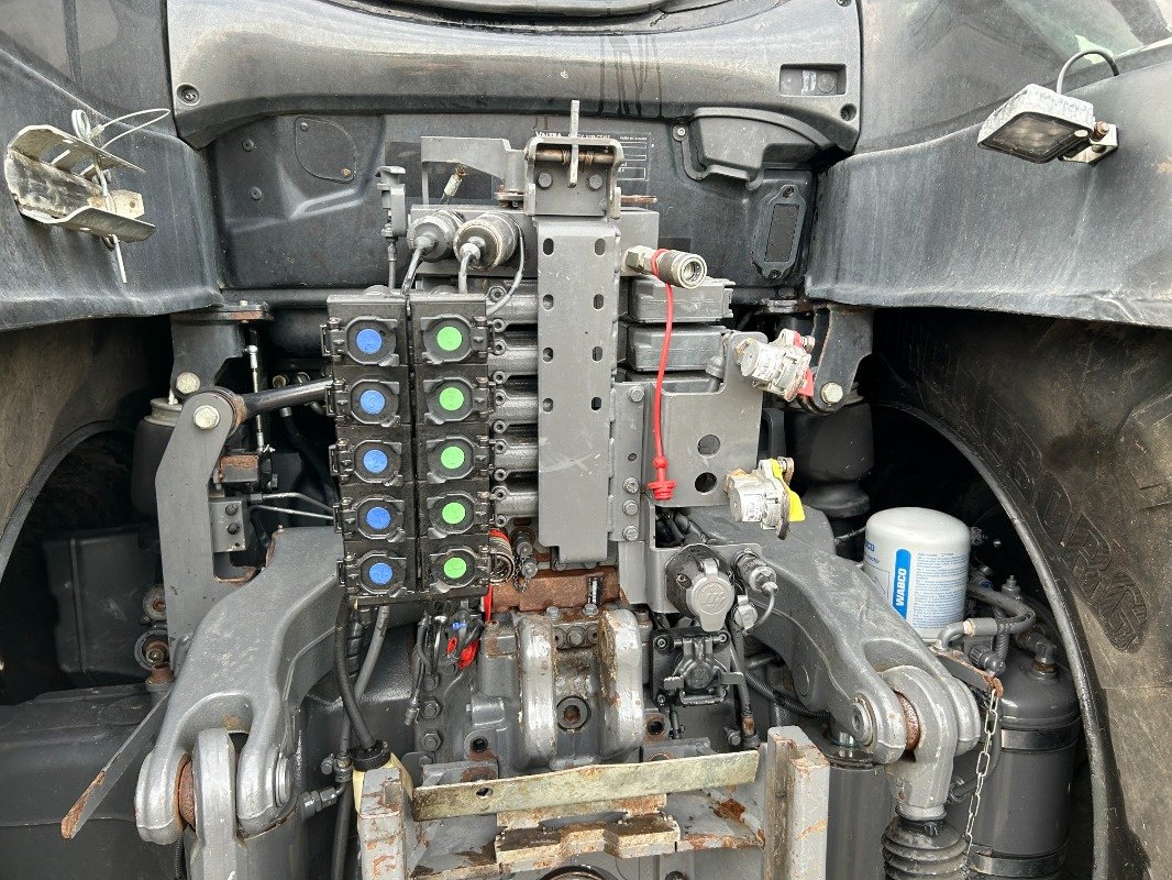 Traktor van het type Valtra T195, Gebrauchtmaschine in Sittensen (Foto 8)