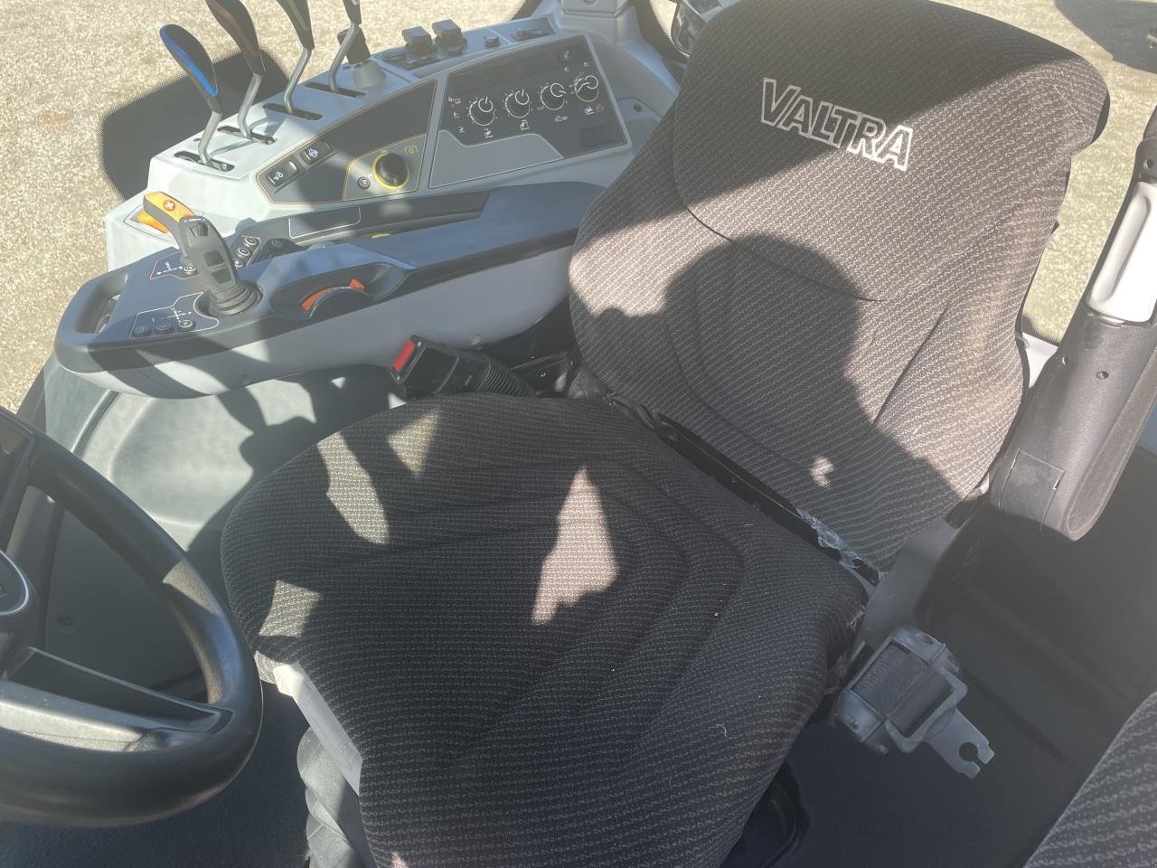 Traktor του τύπου Valtra T195A 2A1, Gebrauchtmaschine σε Kjellerup (Φωτογραφία 7)