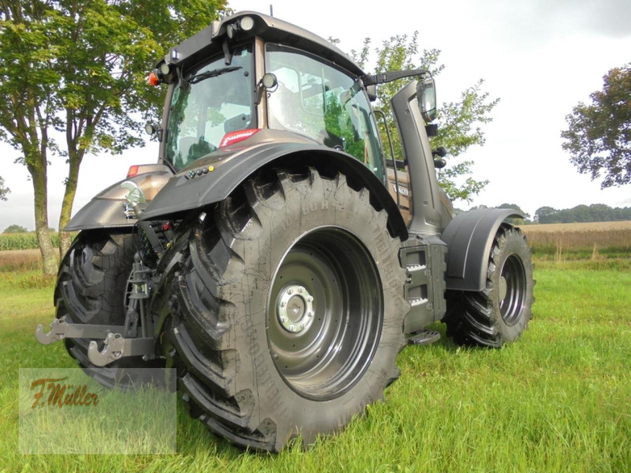 Traktor du type Valtra T195D, Neumaschine en Taaken (Photo 3)