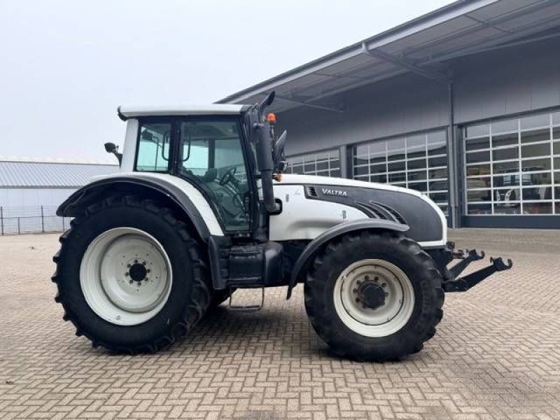 Traktor of the type Valtra T202 Direct, Gebrauchtmaschine in Marknesse (Picture 11)