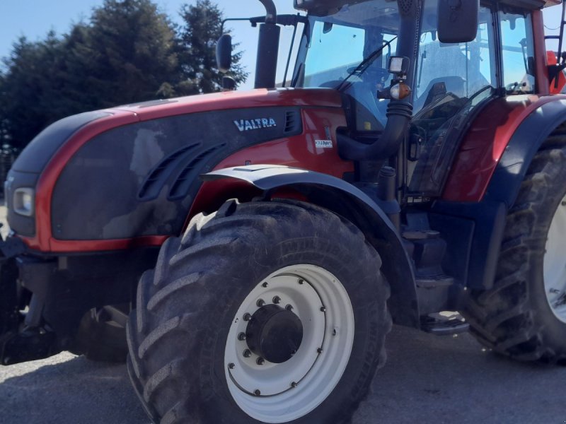Traktor типа Valtra T202, Gebrauchtmaschine в Gudbjerg