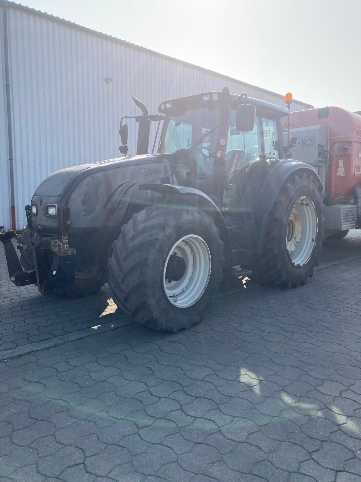 Traktor du type Valtra T202, Gebrauchtmaschine en Wangerland (Photo 2)