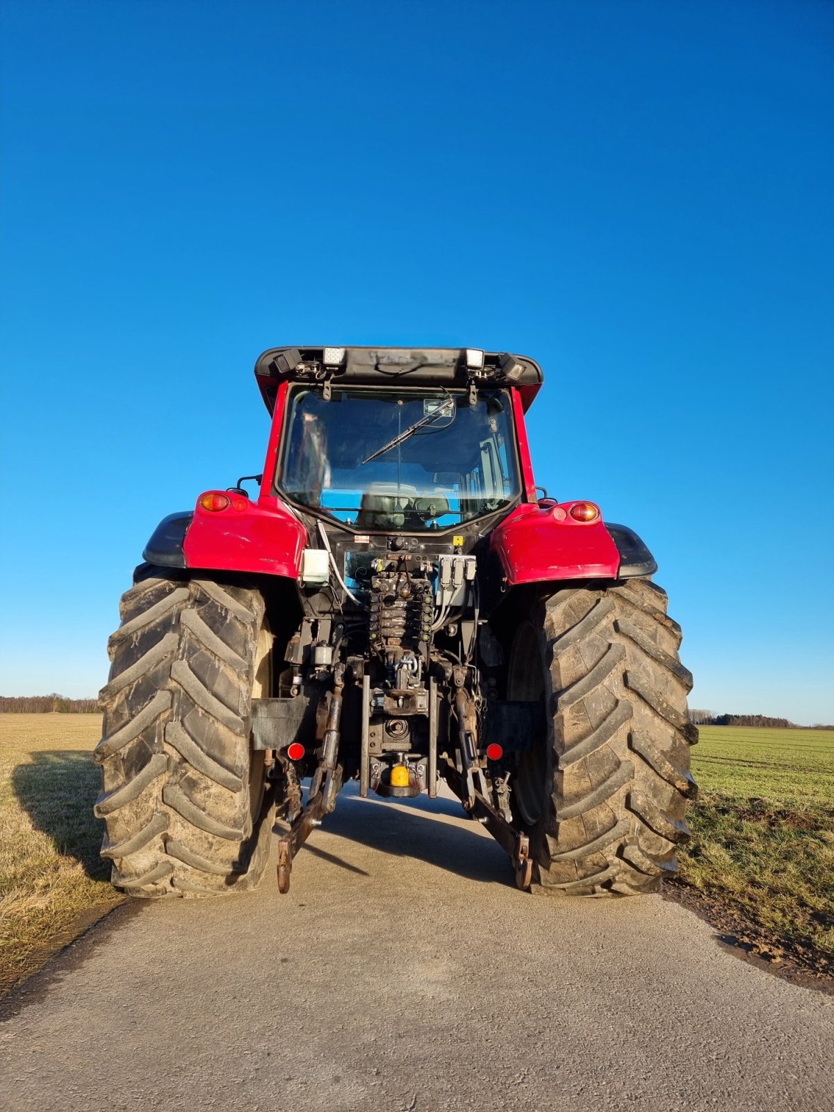 Traktor of the type Valtra T202V, Gebrauchtmaschine in Landsberg am Lech (Picture 1)