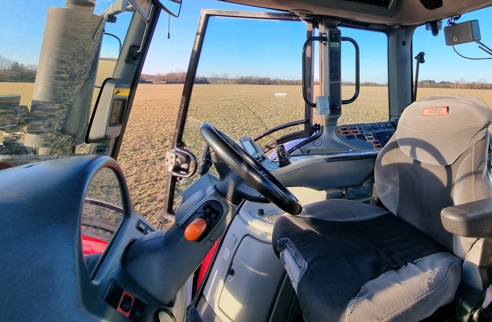 Traktor of the type Valtra T202V, Gebrauchtmaschine in Landsberg am Lech (Picture 2)