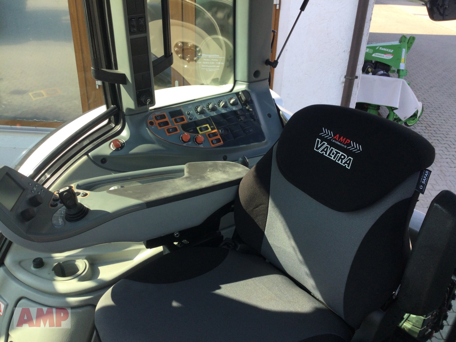 Traktor typu Valtra T203 D, Gebrauchtmaschine v Teising (Obrázek 8)