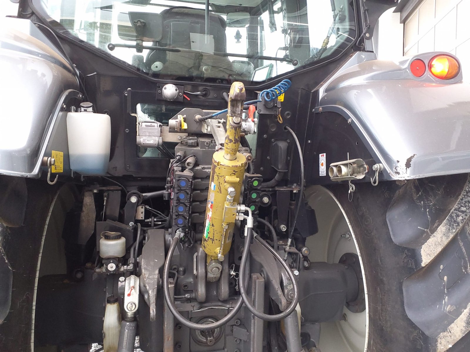 Traktor Türe ait Valtra T203 D, Gebrauchtmaschine içinde Deggendorf (resim 9)