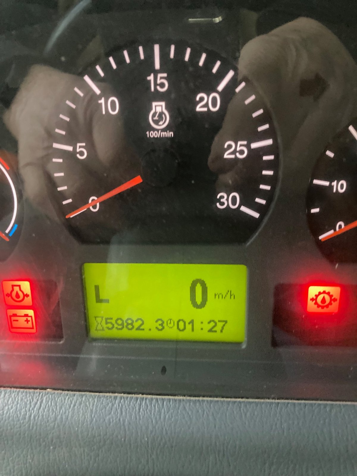 Traktor des Typs Valtra T203, Gebrauchtmaschine in Wangerland (Bild 6)