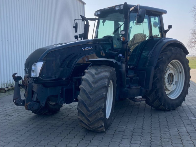Traktor vrste Valtra T213 V VERSU, Gebrauchtmaschine v Wangerland (Slika 1)