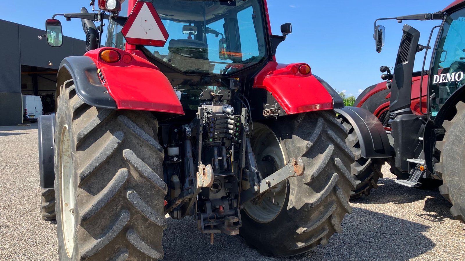 Traktor tipa Valtra T213 Versu - SÆLGES FOR KUNDE;, Gebrauchtmaschine u Høng (Slika 7)