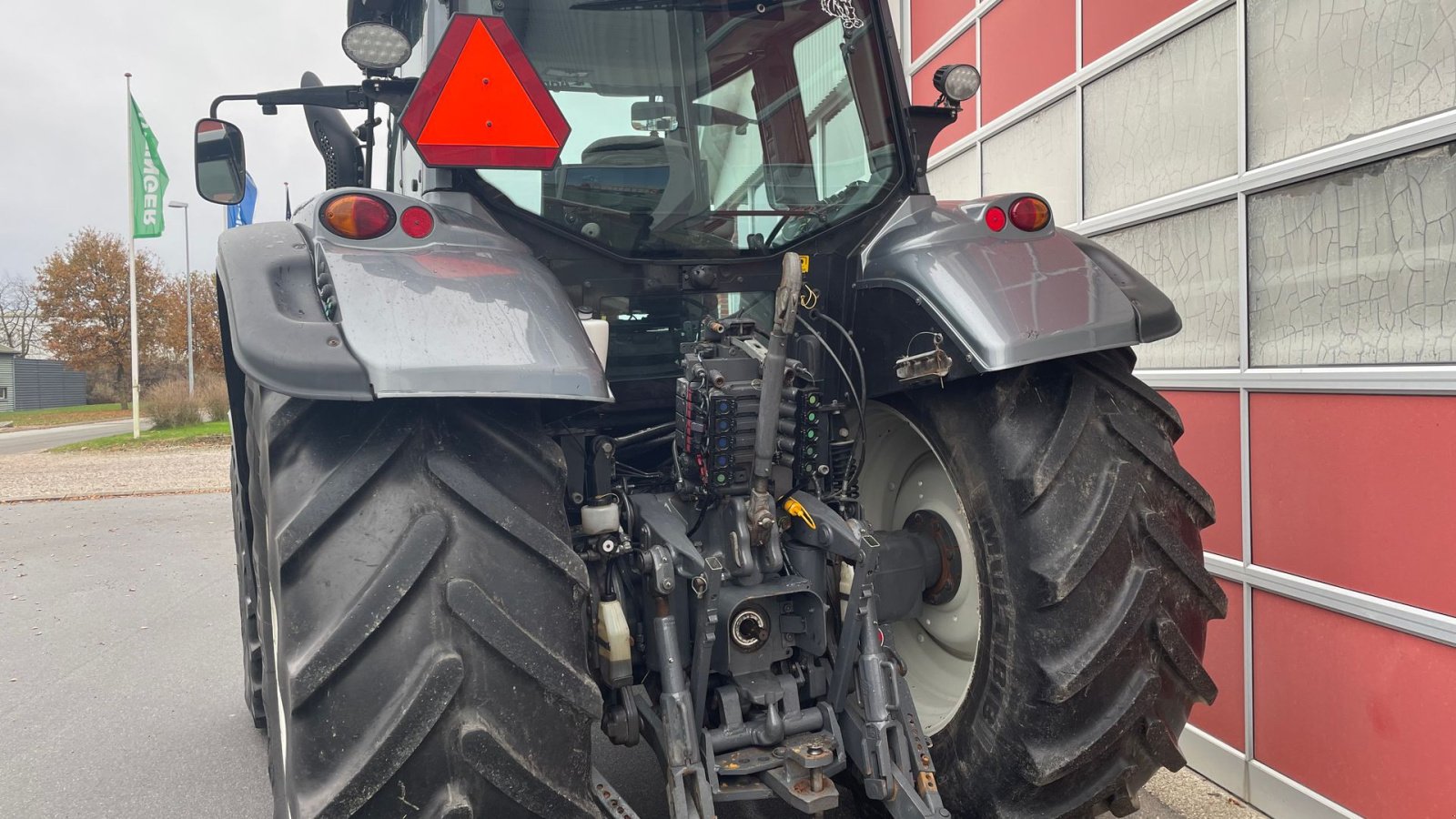Traktor от тип Valtra T213 Versu Versu, Gebrauchtmaschine в Hobro (Снимка 4)
