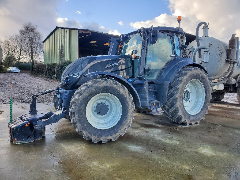 Traktor typu Valtra T214 Active  *** Garantie 1 an  *****, Gebrauchtmaschine v HAMBYE (Obrázek 1)