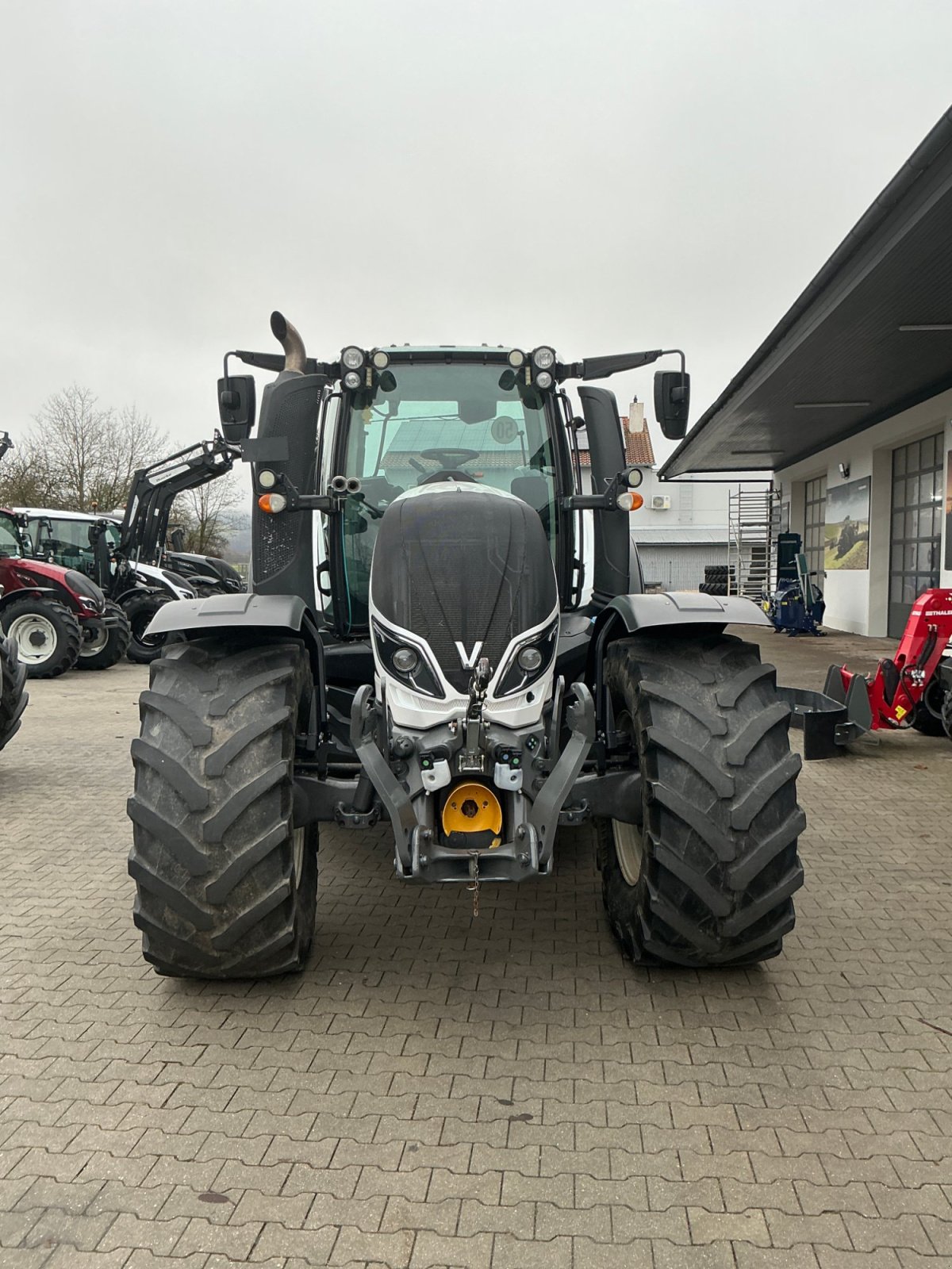 Traktor del tipo Valtra T214 D, Gebrauchtmaschine en Deggendorf (Imagen 7)