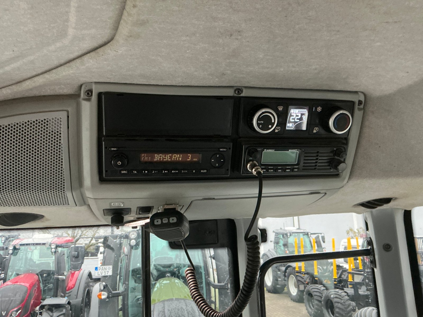 Traktor del tipo Valtra T214 D, Gebrauchtmaschine en Deggendorf (Imagen 9)